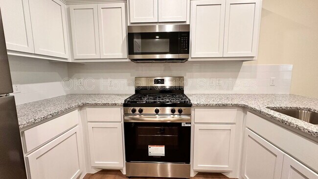 Building Photo - 11417 N University Ave