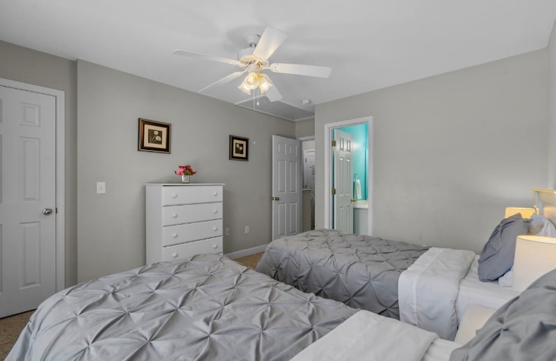 Building Photo - 2200 Crow Ln