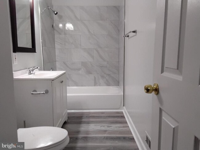 Building Photo - 1219 Marcy Ave