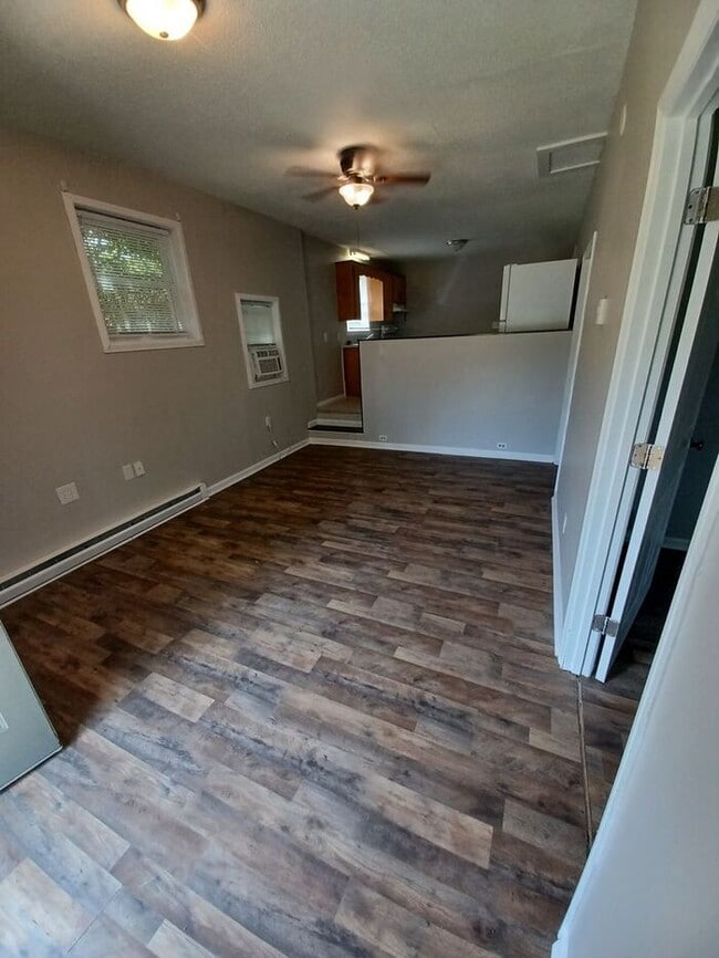 Building Photo - 2BD/1BA Duplex in Morganton
