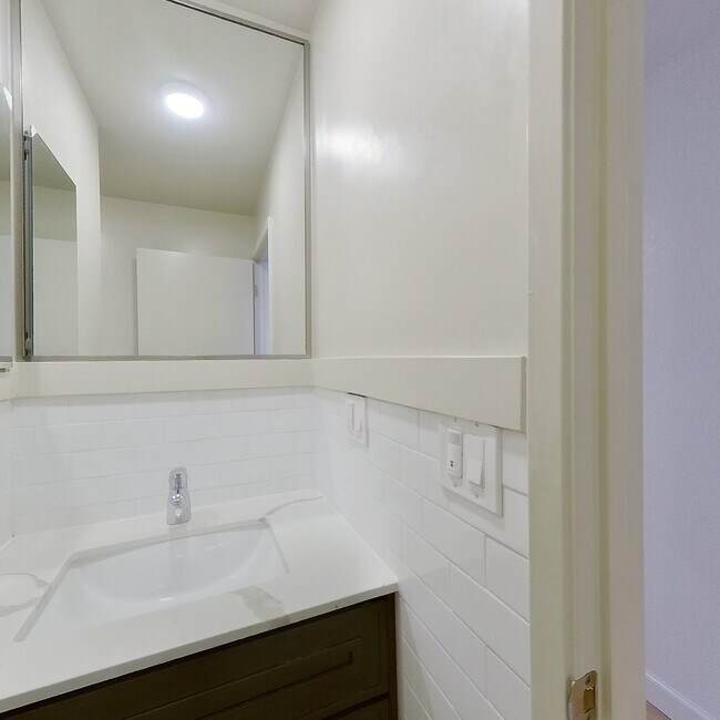 Building Photo - 2437 Piedmont Ave