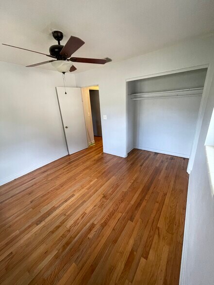 Building Photo - 716 S Mills Ave