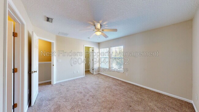Building Photo - 1002 N Black Cherry Dr