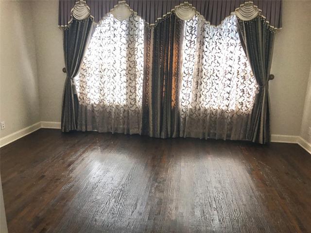 Building Photo - 408 Paluxy Dr