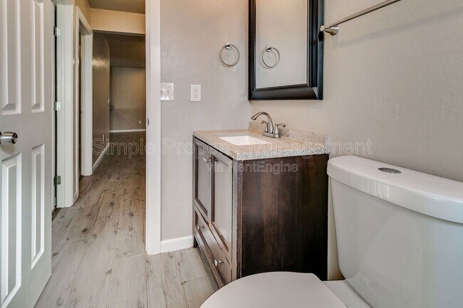 Building Photo - 120 N Ranchwood Blvd