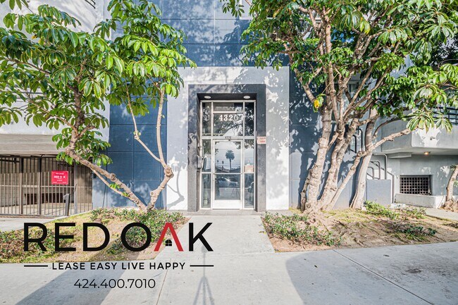 Building Photo - 4320 S Centinela Ave