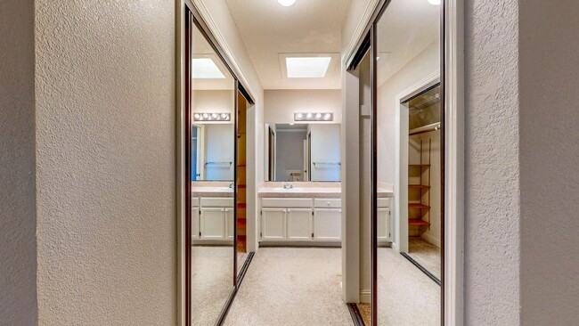 Building Photo - Well Maintain West Side Single Story 3 bedroom 2 bathroom home with 2 car garage