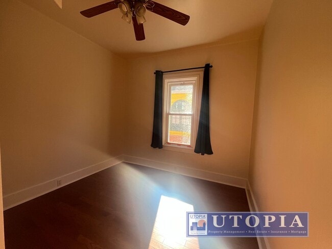 Building Photo - Charming Victorian Home with 3 bedrooms an...