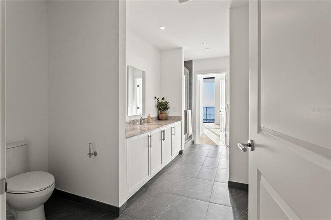 Building Photo - 3015 S Ysabella Ave