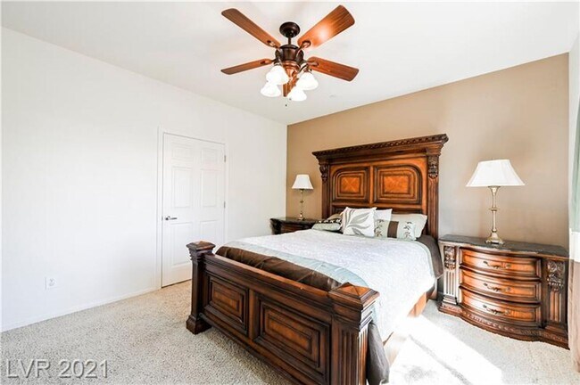Building Photo - Beautiful townhouse for Rent!