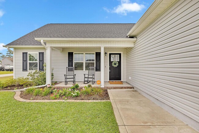 Building Photo - Bonus Room and Neighborhood POOL!