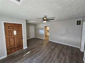 Building Photo - 5831 Belneath St