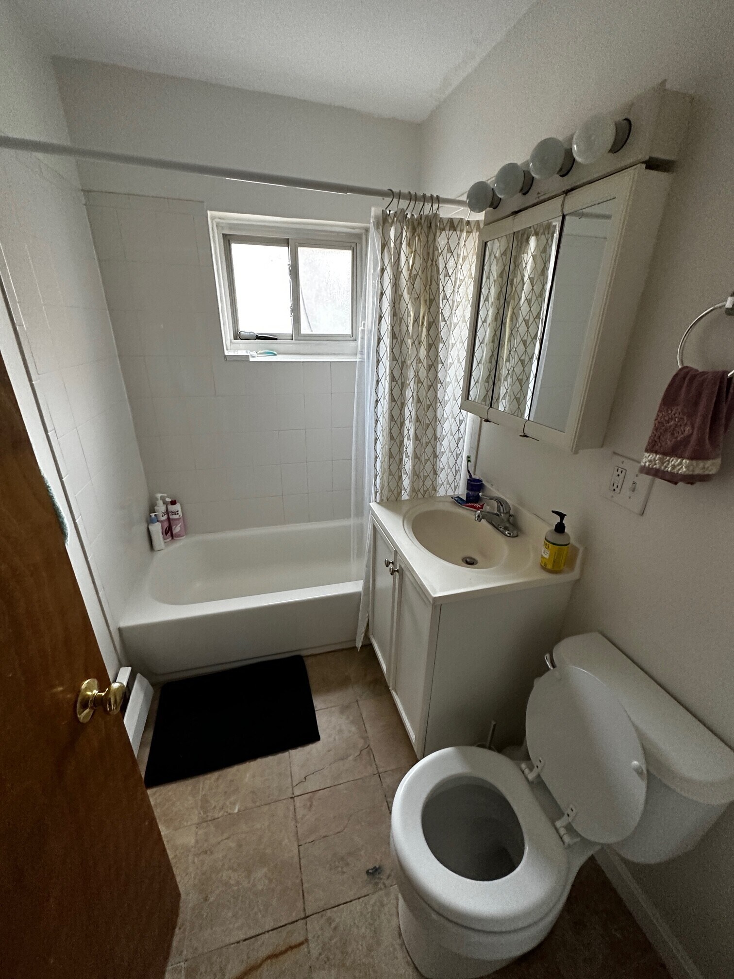 Building Photo - 69 Chiswick Rd