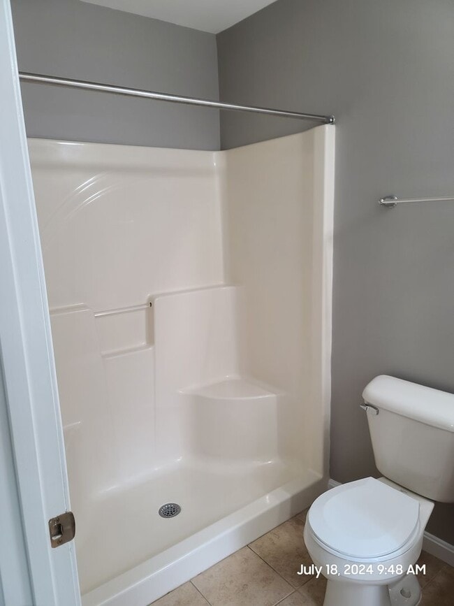 Building Photo - 3 Bedroom Townhouse for Rent in Waynesboro!