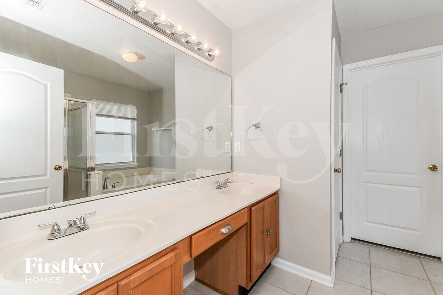 Building Photo - 12880 Kelsey Island Dr