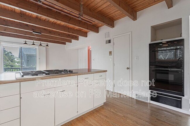 Building Photo - 4731 Liberty St