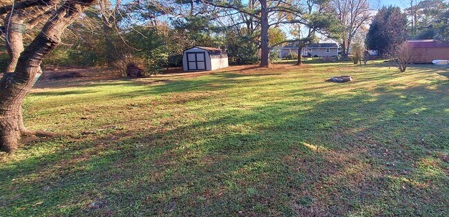 Building Photo - 1327 Credle Rd