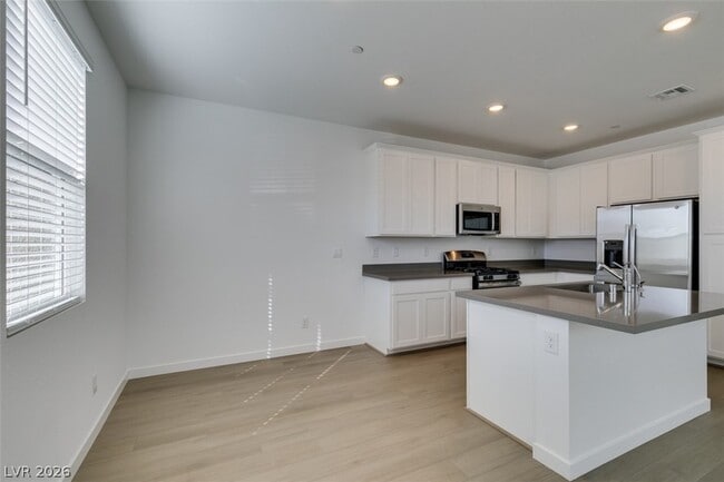 Building Photo - 379 Morgan Crst Dr