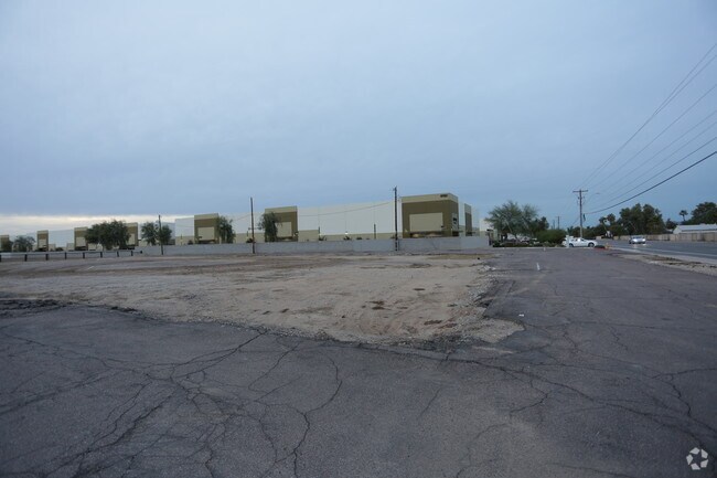 Building Photo - Rosewood-Phoenix