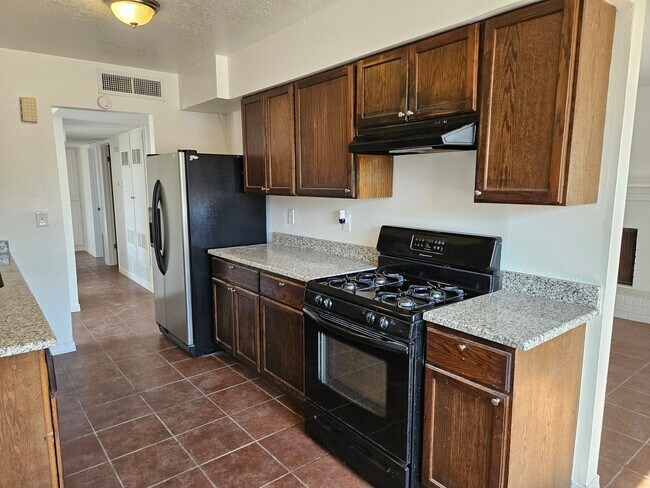 Building Photo - Great home in east El Paso