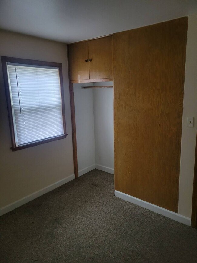 Building Photo - 3609 N 36th St