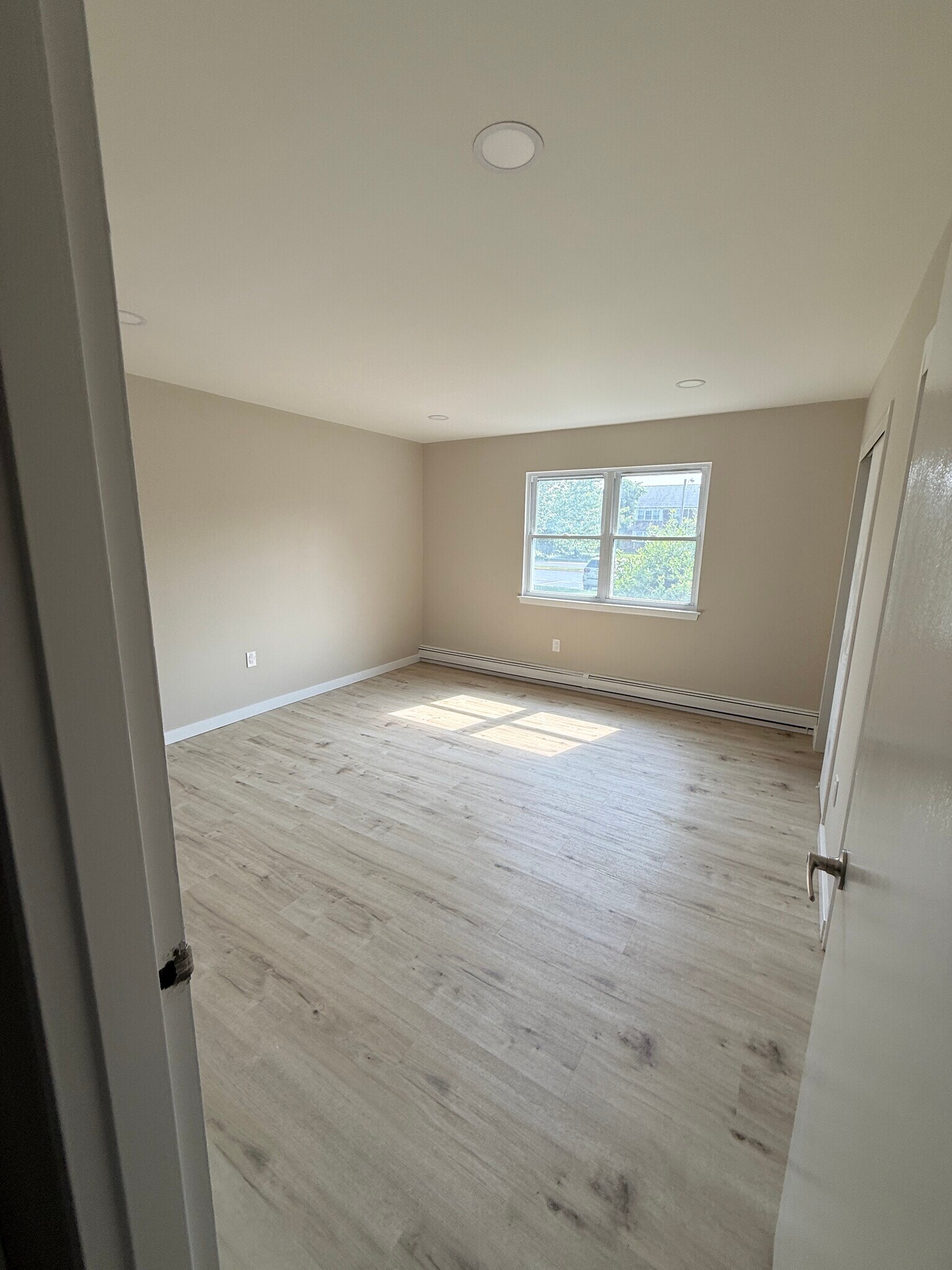 Building Photo - 61 Stonehurst Blvd