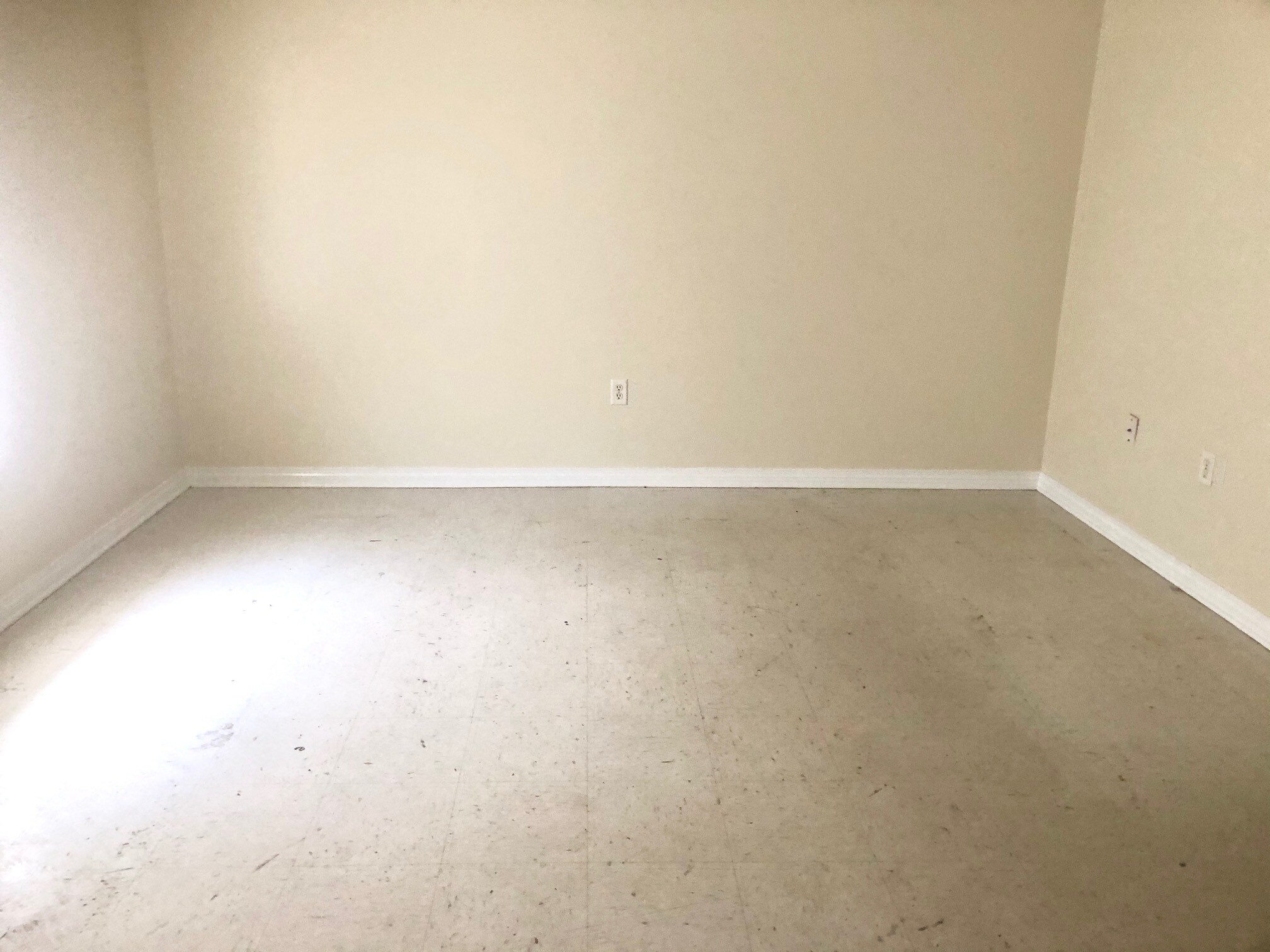 Building Photo - 44068 S Baptist Rd