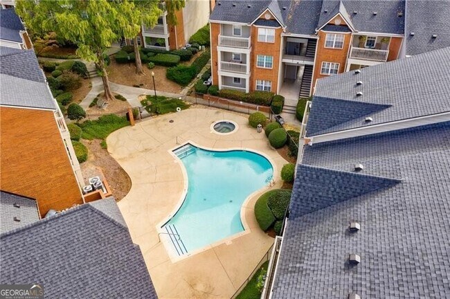 Building Photo - 1018 Chastain Park Ct NE