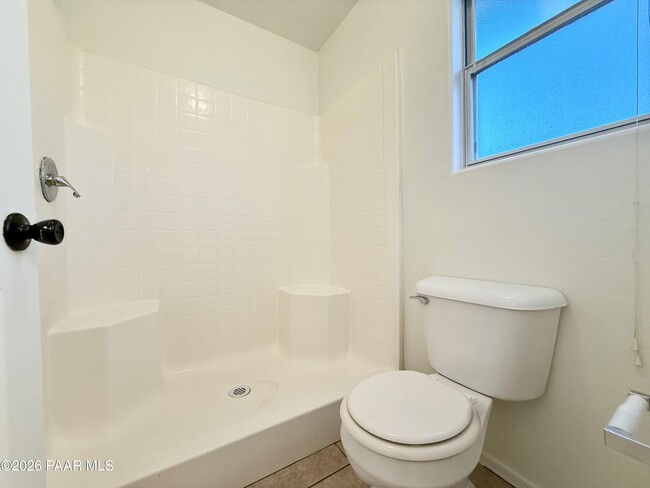 Building Photo - 7160 E Thrush Ln