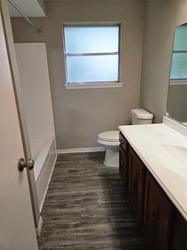 Building Photo - 1903 Riflewood Cir