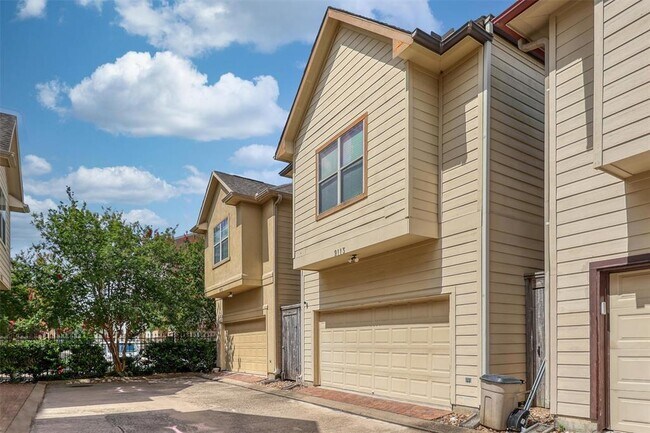 Building Photo - 9113 Creekstone Lake Dr