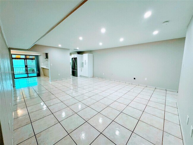 Building Photo - 6950 Sharpecroft Ct