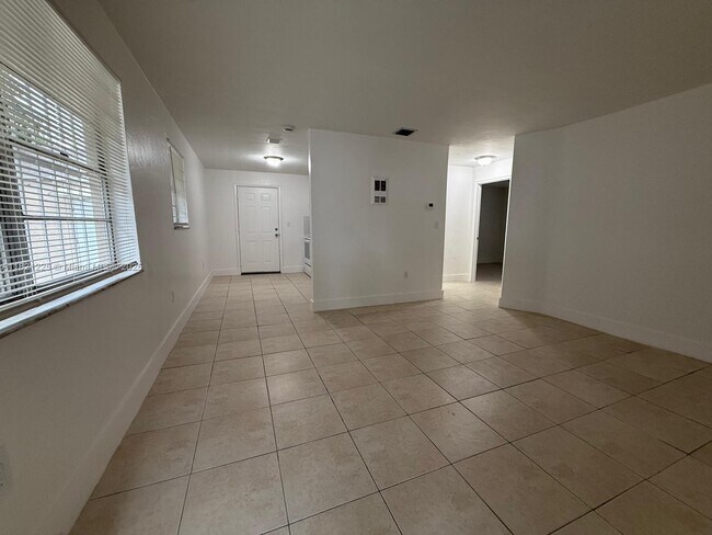 Building Photo - 1745 NW 47th Terrace