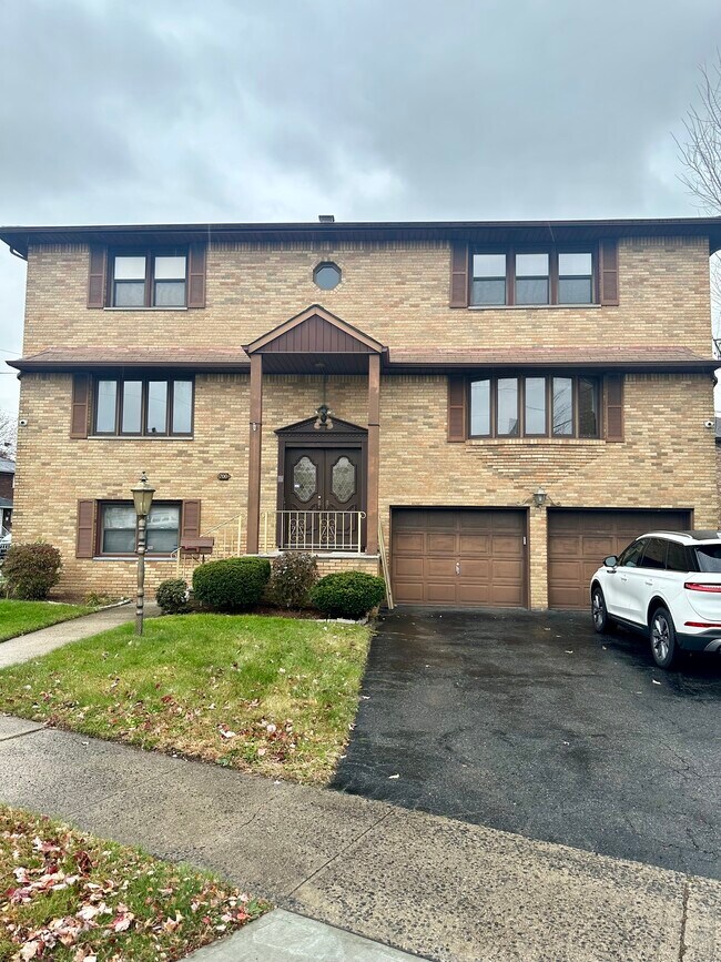 Primary Photo - 200 Peabody Ave