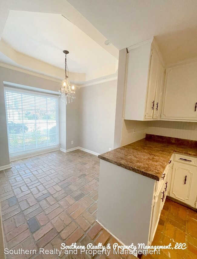 Building Photo - 2 br, 2.5 bath House - 2948 Old Farm Road