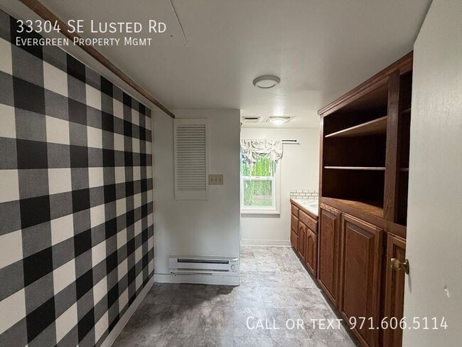 Building Photo - 33304 SE Lusted Rd