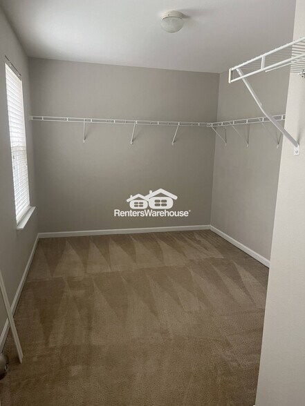 Building Photo - 4328 Houldsworth Dr