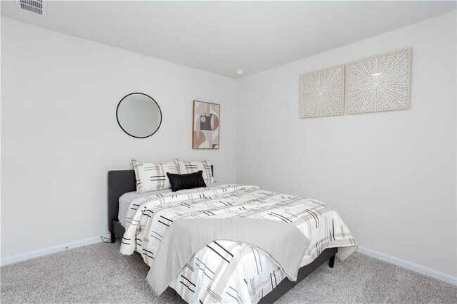 Building Photo - 607 Runnel Dr