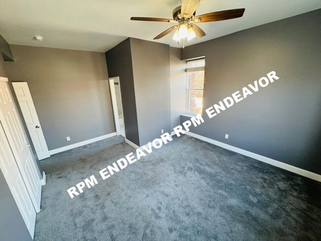 Building Photo - Stunning Tower Grove East 4 Bedroom 3.5 Bath Home