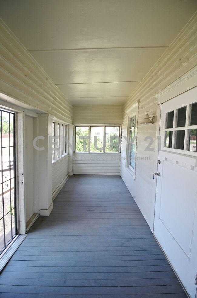 Building Photo - Updates Galore in This Vintage 2/1.5 in Ce...