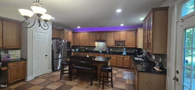 Building Photo - 204 Darbytown Pl