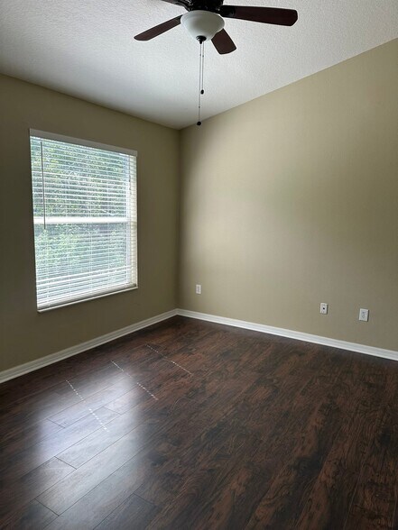 Building Photo - 12346 Country White Cir