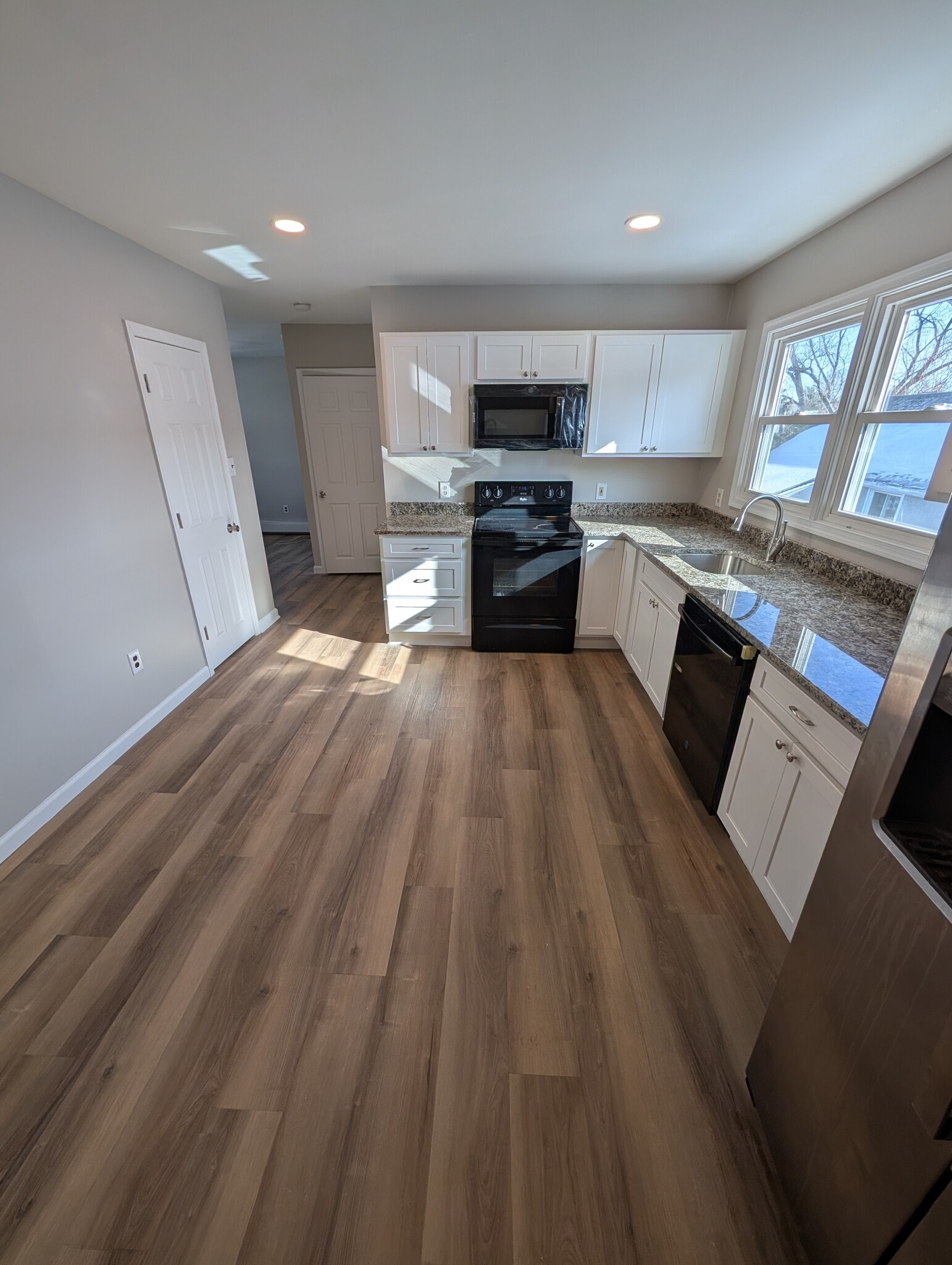 Building Photo - 2461 Susquehanna Rd