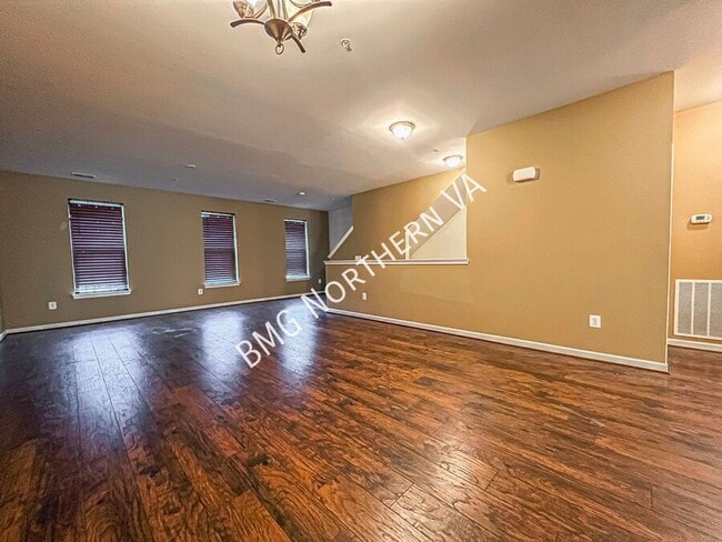 Building Photo - 9535 Center St