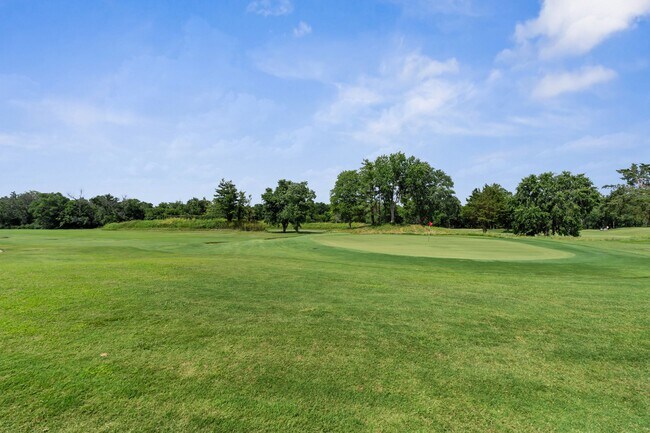Building Photo - 375 Natchez Trace Ct