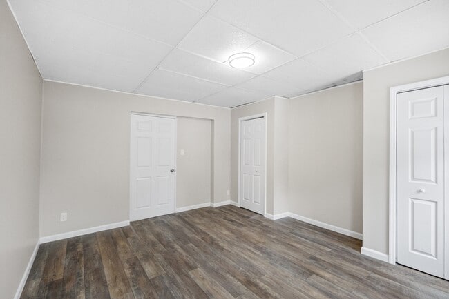 Building Photo - 1534 5th Ave