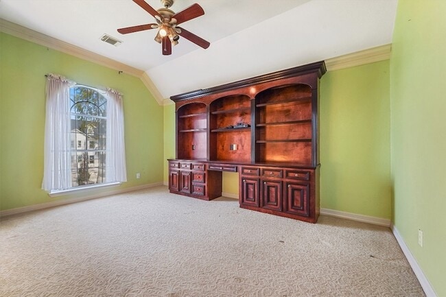 Building Photo - 6907 Keats St