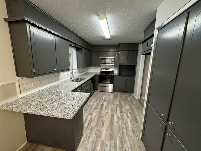 Building Photo - 3006 59th St