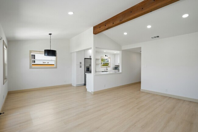 Building Photo - 4812 Laurette St