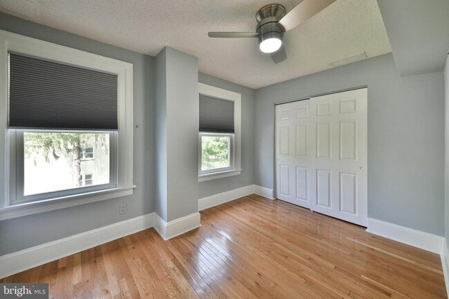 Building Photo - 9 W Wissahickon Ave
